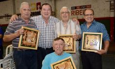 Sixto Fotografías. Deportes. Torneo de Veteranos - Reconocimiento a las glorias del fútbol y a periodistas históricos de Posadas