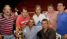 Foto de la galería: Reconocimiento a las glorias del fútbol y a periodistas históricos de Posadas