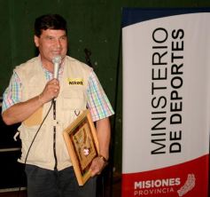 Foto de la galería: Reconocimiento a las glorias del fútbol y a periodistas históricos de Posadas
