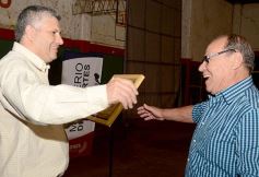 Foto de la galería: Reconocimiento a las glorias del fútbol y a periodistas históricos de Posadas