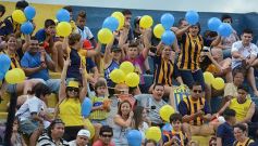 Foto de la galería: El clásico del fútbol posadeño en su versión infantil: los futuros cracks en acción