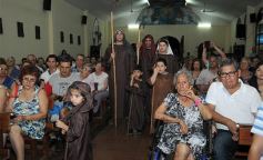 Foto de la galería: Emocionante Pesebre Viviente en la parroquia Cristo Rey