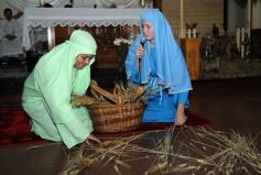 Foto de la galería: Emocionante Pesebre Viviente en la parroquia Cristo Rey