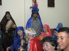 Foto de la galería: Emocionante Pesebre Viviente en la parroquia Cristo Rey