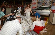 Foto de la galería: California mimó a sus clientes con sus tradicionales sorteos