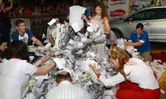 Sixto Fotografías. Sociedad. Empresas de Misiones - California mimó a sus clientes con sus tradicionales sorteos