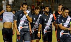 Sixto Fotografías. Deportes. Torneo Federal A - Traspié de Guaraní en Villa Sarita: perdió con Patria de Formosa