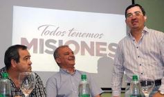 Sixto Fotografías. Sociedad. Conferencia de prensa - Presentaron el programa de Turismo Social del Litoral y el "Todos tenemos Misiones"