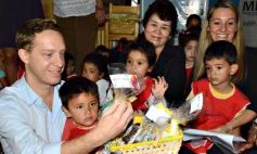 Sixto Fotografías. Sociedad. Campaña Solidarias - Entregaron juguetes y equipos para la guardería Melvin Jones