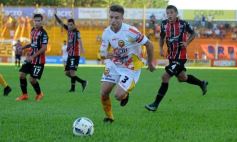 Sixto Fotografías. Deportes. B Nacional - Crucero sigue invicto de local: empató con Chacarita