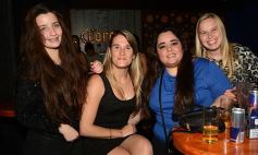 Sixto Fotografías. Sociedad. Cristóbal - Noche de sábado en Cristóbal