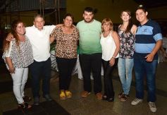 Foto de la galería: Brindis con amigos para recibir al Año Nuevo