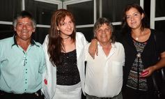 Foto de la galería: Brindis con amigos para recibir al Año Nuevo