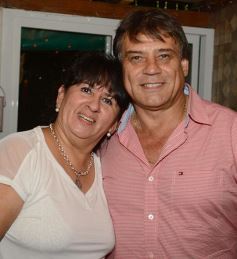 Foto de la galería: Brindis con amigos para recibir al Año Nuevo