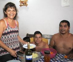 Foto de la galería: Una recorrida que terminó en el cumple de Felicia