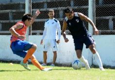 Foto de la galería: Guaraní sigue la preparación: empató ante Athletic Club