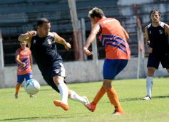 Foto de la galería: Guaraní sigue la preparación: empató ante Athletic Club