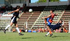 Foto de la galería: Guaraní sigue la preparación: empató ante Athletic Club
