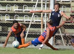 Foto de la galería: Guaraní sigue la preparación: empató ante Athletic Club