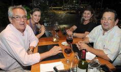 Foto de la galería: Cena y excelente show de Rulo Espínola en el complejo La Cruz de Santa Ana