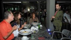 Foto de la galería: Cena y excelente show de Rulo Espínola en el complejo La Cruz de Santa Ana