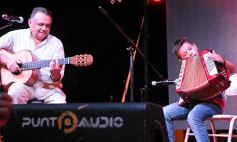 Foto de la galería: Serenata a la Virgen en la víspera del aniversario de Candelaria