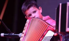 Foto de la galería: Serenata a la Virgen en la víspera del aniversario de Candelaria