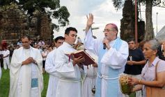 Foto de la galería: Serenata a la Virgen en la víspera del aniversario de Candelaria