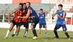 Foto de la galería: Guaraní calienta motores: derrotó a Atlético Oberá en otro amistoso