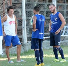 Foto de la galería: Guaraní calienta motores: derrotó a Atlético Oberá en otro amistoso