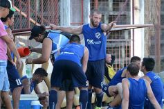 Foto de la galería: Guaraní calienta motores: derrotó a Atlético Oberá en otro amistoso