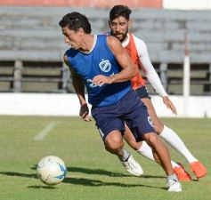 Foto de la galería: Guaraní calienta motores: derrotó a Atlético Oberá en otro amistoso