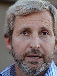 Foto de la galería: El ministro Frigerio recorrió viviendas del Procrear en Itaembé Guazú