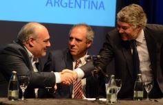 Foto de la galería: Funcionarios nacionales visitaron Misiones para poner en marcha la UIF y financiar distintas obras