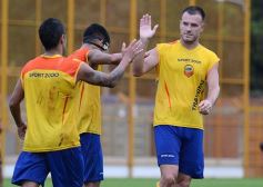 Foto de la galería: El Colectivero derrotó a For Ever en otro amistoso de pretemporada