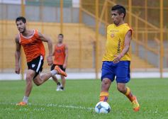 Foto de la galería: El Colectivero derrotó a For Ever en otro amistoso de pretemporada