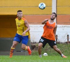 Foto de la galería: El Colectivero derrotó a For Ever en otro amistoso de pretemporada