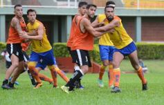 Foto de la galería: El Colectivero derrotó a For Ever en otro amistoso de pretemporada