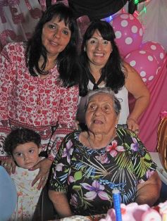 Foto de la galería: Los 91 años de María Daluz Lorenzo, entre asado y chamamé