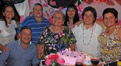 Foto de la galería: Los 91 años de María Daluz Lorenzo, entre asado y chamamé
