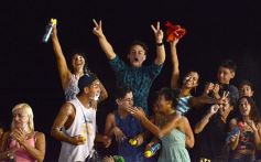 Foto de la galería: Los corsos en la costanera posadeña: show inigualable