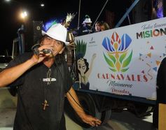 Foto de la galería: Los corsos en la costanera posadeña: show inigualable