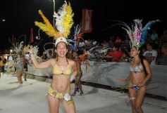 Foto de la galería: Los corsos en la costanera posadeña: show inigualable