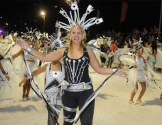 Foto de la galería: Los corsos en la costanera posadeña: show inigualable