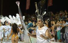 Foto de la galería: Los corsos en la costanera posadeña: show inigualable