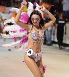 Foto de la galería: Los corsos en la costanera posadeña: show inigualable