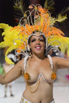 Foto de la galería: Los corsos en la costanera posadeña: show inigualable