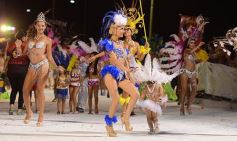 Foto de la galería: Los corsos en la costanera posadeña: show inigualable