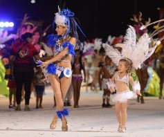 Foto de la galería: Los corsos en la costanera posadeña: show inigualable