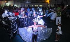 Foto de la galería: Carnaval "como en los viejos tiempos" en el club Sarmiento